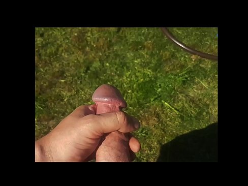 ❤️ Hottie se deja follar el coño rosa y se corre con un chorro en un jardín de verano Super sexo en es.courseclass.ru ❌️