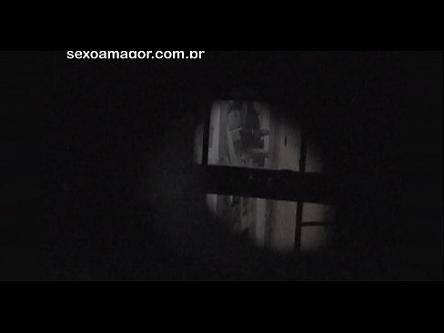 ❤️ Rubia es grabada en secreto por un voyeur del barrio escondido detrás de unos ladrillos huecos Super sexo en es.courseclass.ru ❌️